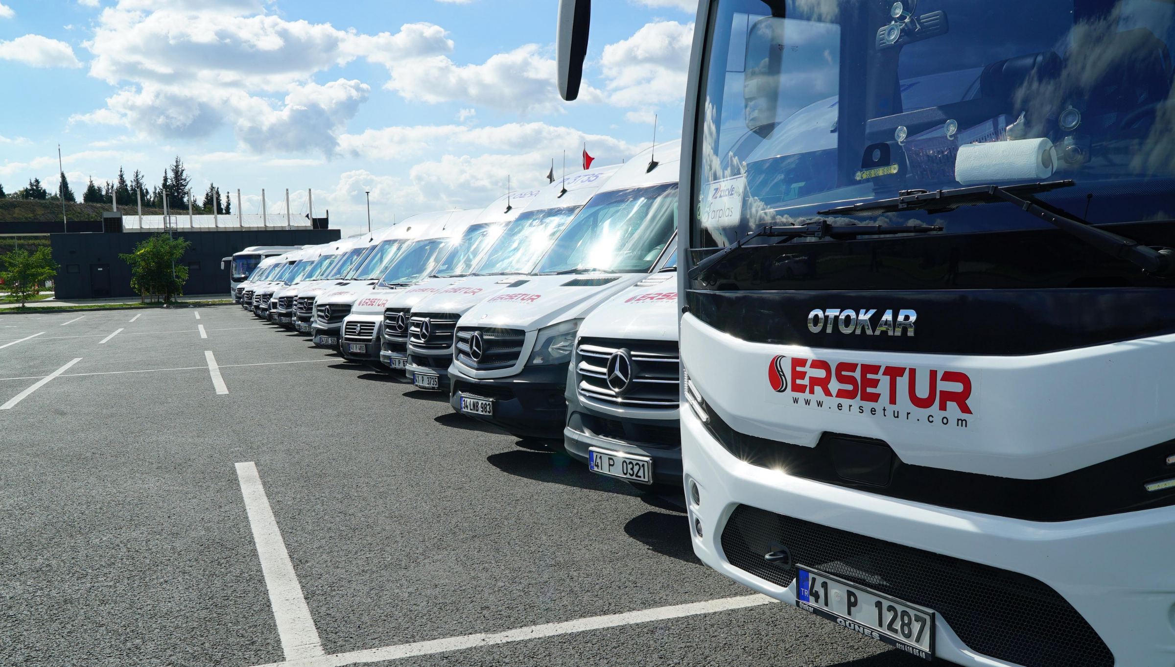 Yaşama Değer <br>Katan Yapılar <br><strong>Üretiyoruz.</strong>